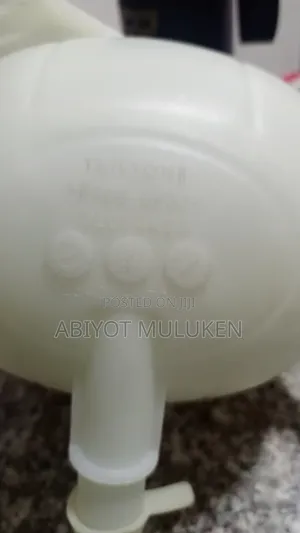 Hyundai Tucson 2021-2025 Reservoir Tank