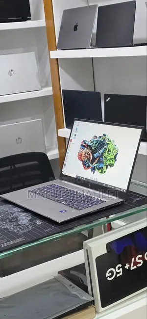 New Laptop HP ZBook 15 32GB Intel Core i9 SSD 512GB