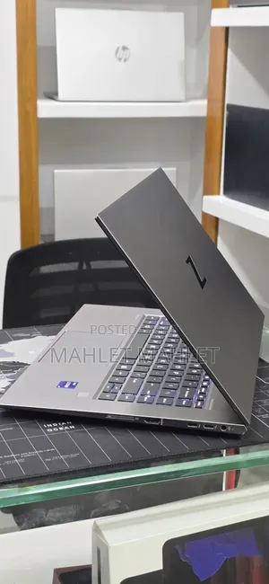 New Laptop HP ZBook 15 32GB Intel Core i9 SSD 512GB