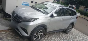Toyota Yaris 2022 Silver