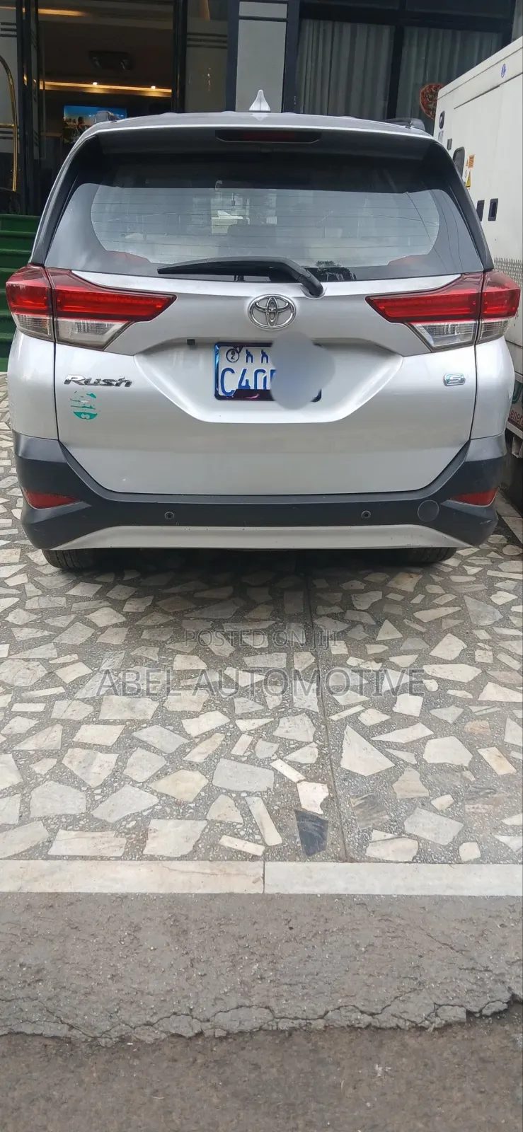 Toyota Yaris 2022 Silver