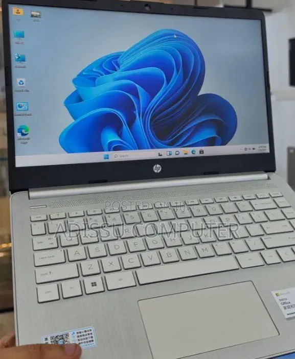 New Laptop HP Stream Notebook 16GB Intel Core i5 SSD 512GB