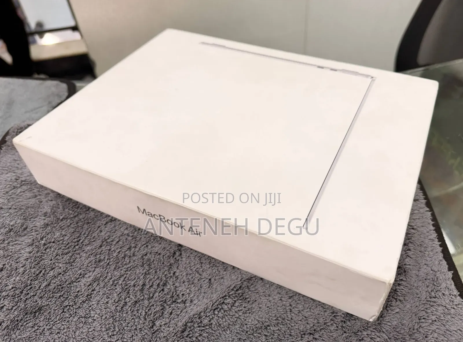 New Laptop Apple MacBook 24GB Apple M5 SSD 512GB