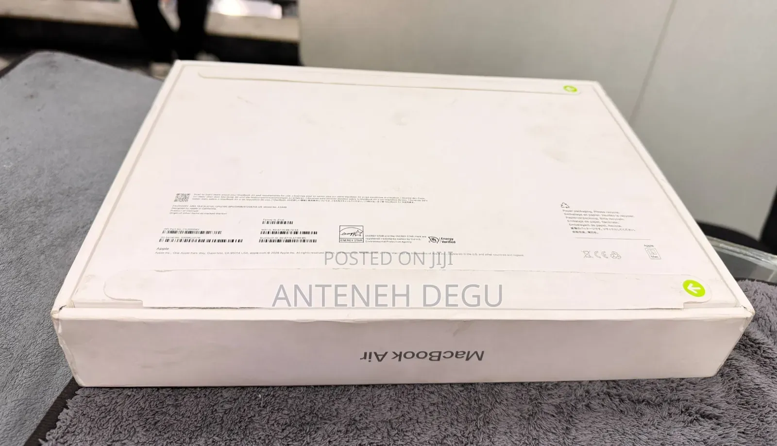 New Laptop Apple MacBook 24GB Apple M5 SSD 512GB