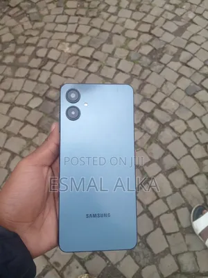 New Samsung Galaxy A06 64 GB Black