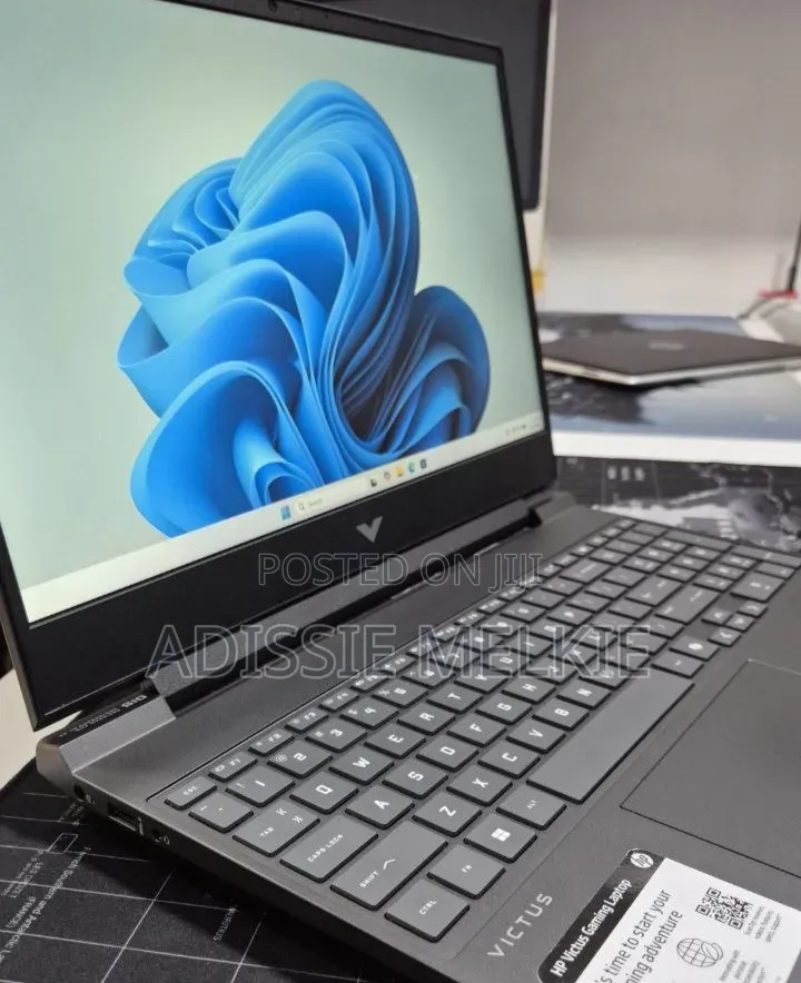 New Laptop HP Victus 15 16GB Intel Core i7 SSD 512GB