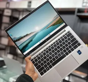 New Laptop HP EliteBook 640 G10 16GB Intel Core i7 SSD 512GB