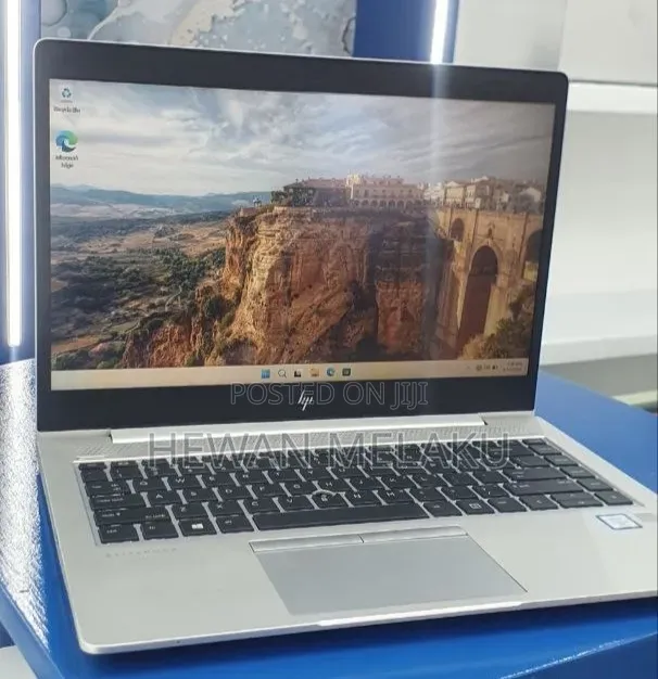 New Laptop HP EliteBook 840 G5 16GB Intel Core i7 SSD 512GB