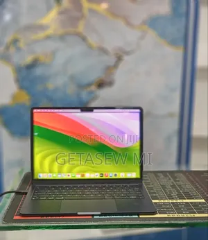 New Laptop Apple MacBook Air 2022 M2 8GB Apple M2 SSD 512GB