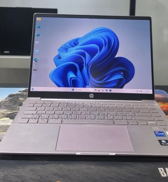 New Laptop HP Pavilion 14 16GB Intel Core i7 SSD 512GB