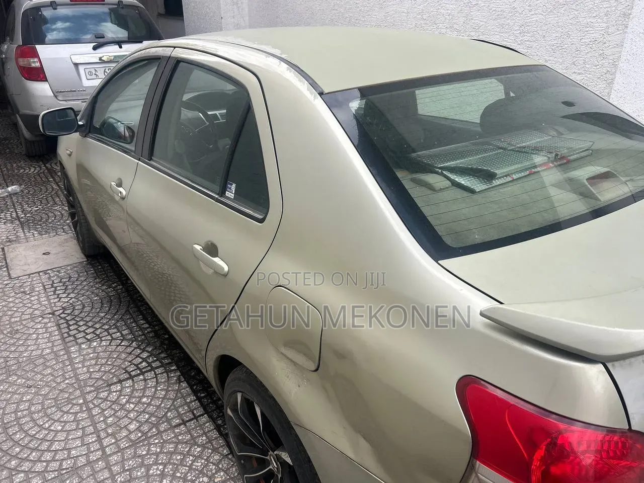 Toyota Belta 2009 Gold