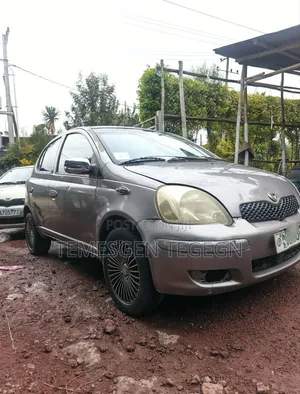 Toyota Vitz 2004