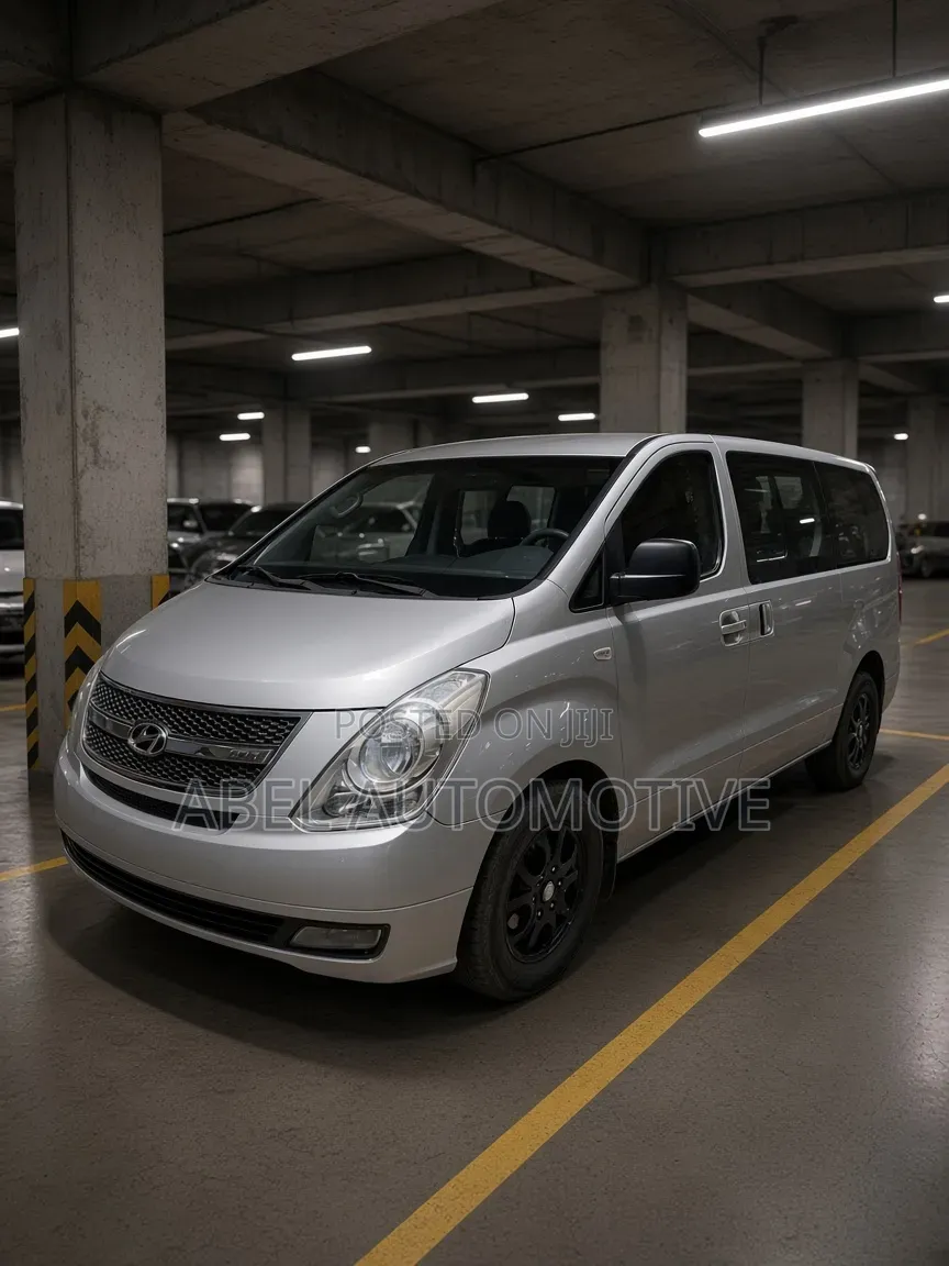 Hyundai H200 2007 Silver