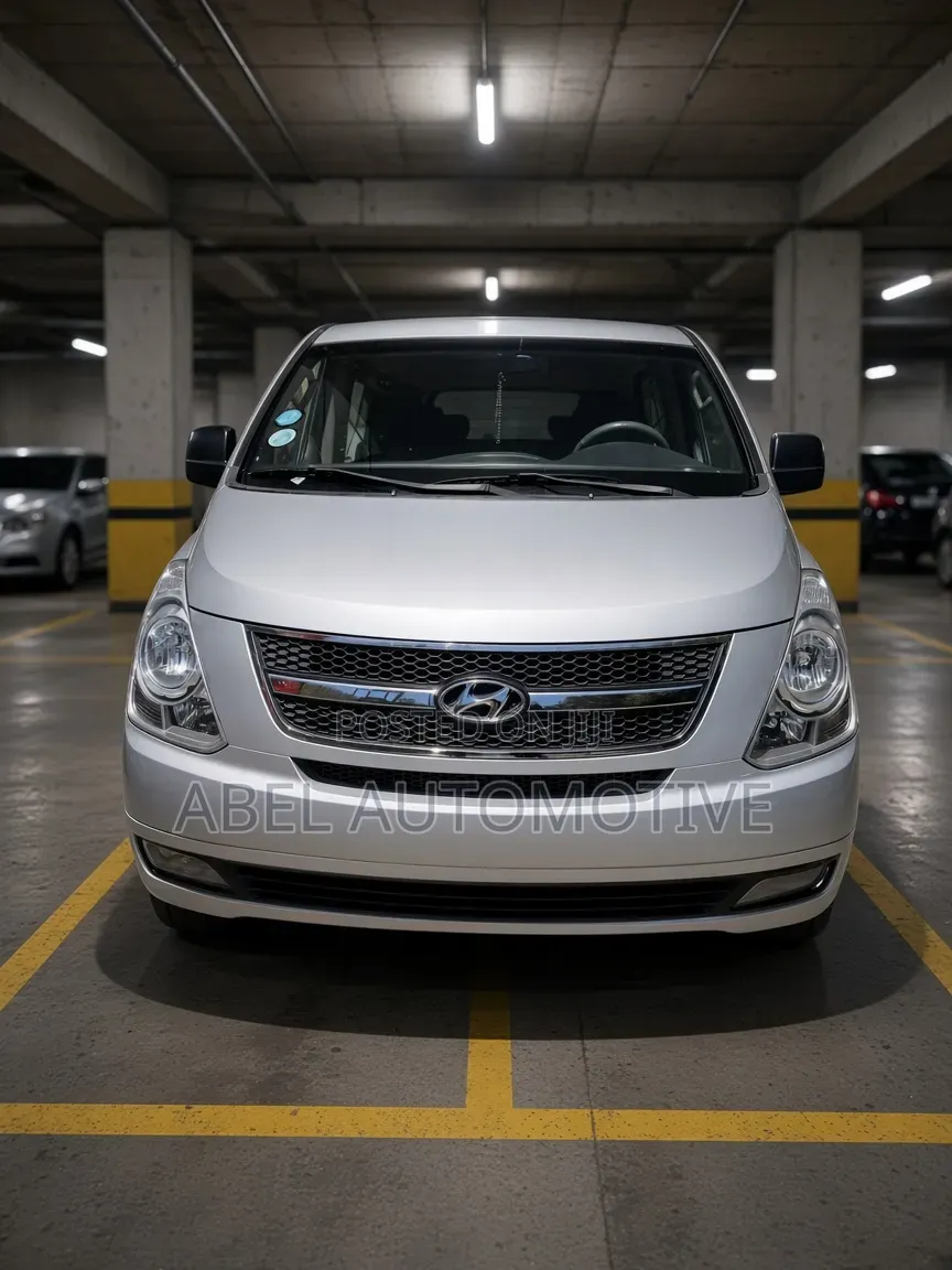 Hyundai H200 2007 Silver