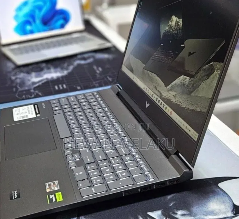 New Laptop HP Victus 15 16GB AMD Ryzen 7 SSD 512GB