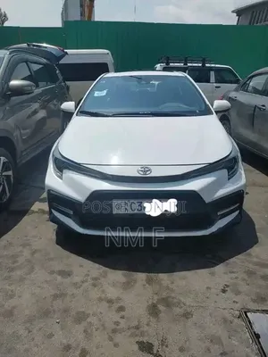 Toyota Corolla 2022 White