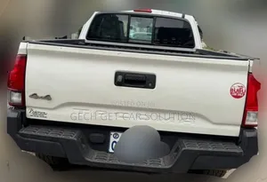 Toyota Tacoma 2018 White