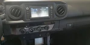 Toyota Tacoma 2018 White