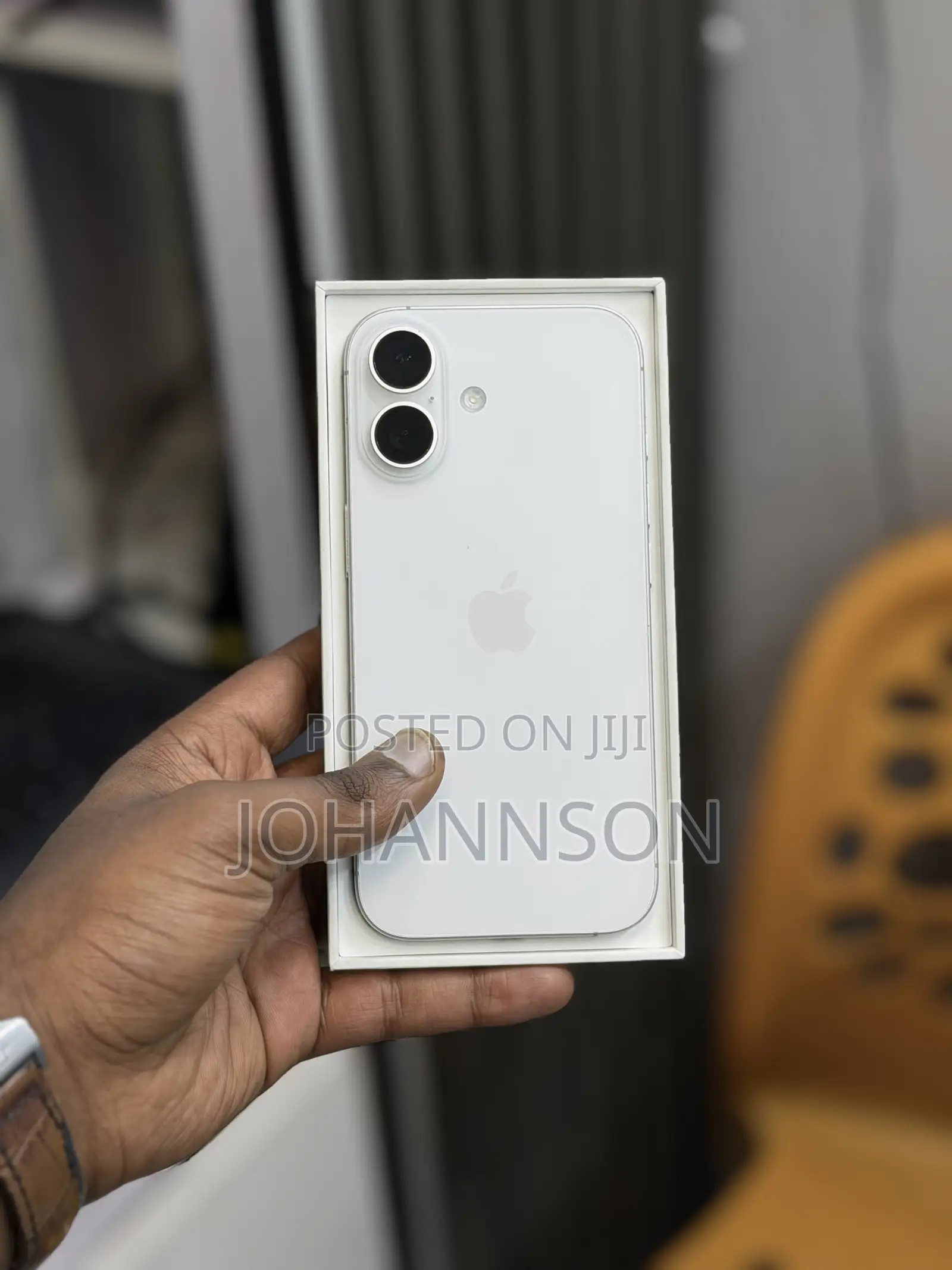 New Apple iPhone 17 256 GB White
