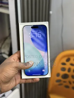 New Apple iPhone 17 256 GB White