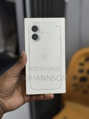 New Apple iPhone 17 256 GB White