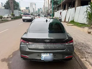 Hyundai Avante 2022 Gray