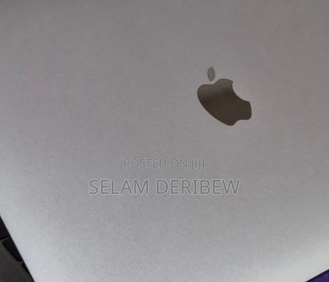 New Laptop Apple MacBook Pro 2017 8GB Intel Core i5 SSD 256GB