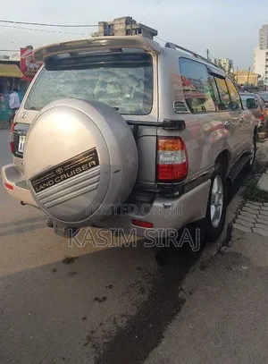 Toyota Land Cruiser 2006 Blue