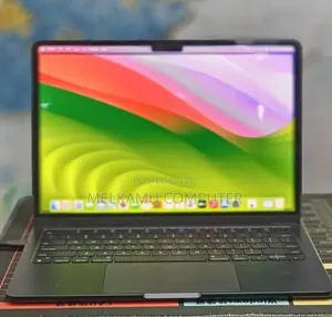 New Laptop Apple MacBook Air 2022 M2 8GB Apple M2 SSD 512GB