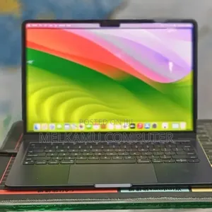 New Laptop Apple MacBook Air 2022 M2 8GB Apple M2 SSD 512GB