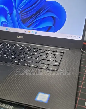 New Laptop Dell XPS 15 16GB Intel Core i5 SSD 512GB