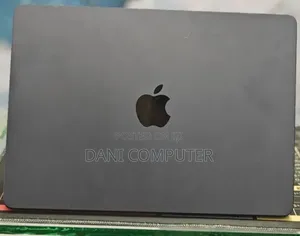 New Laptop Apple MacBook Air 2022 M2 8GB Intel Core M2 SSD 512GB