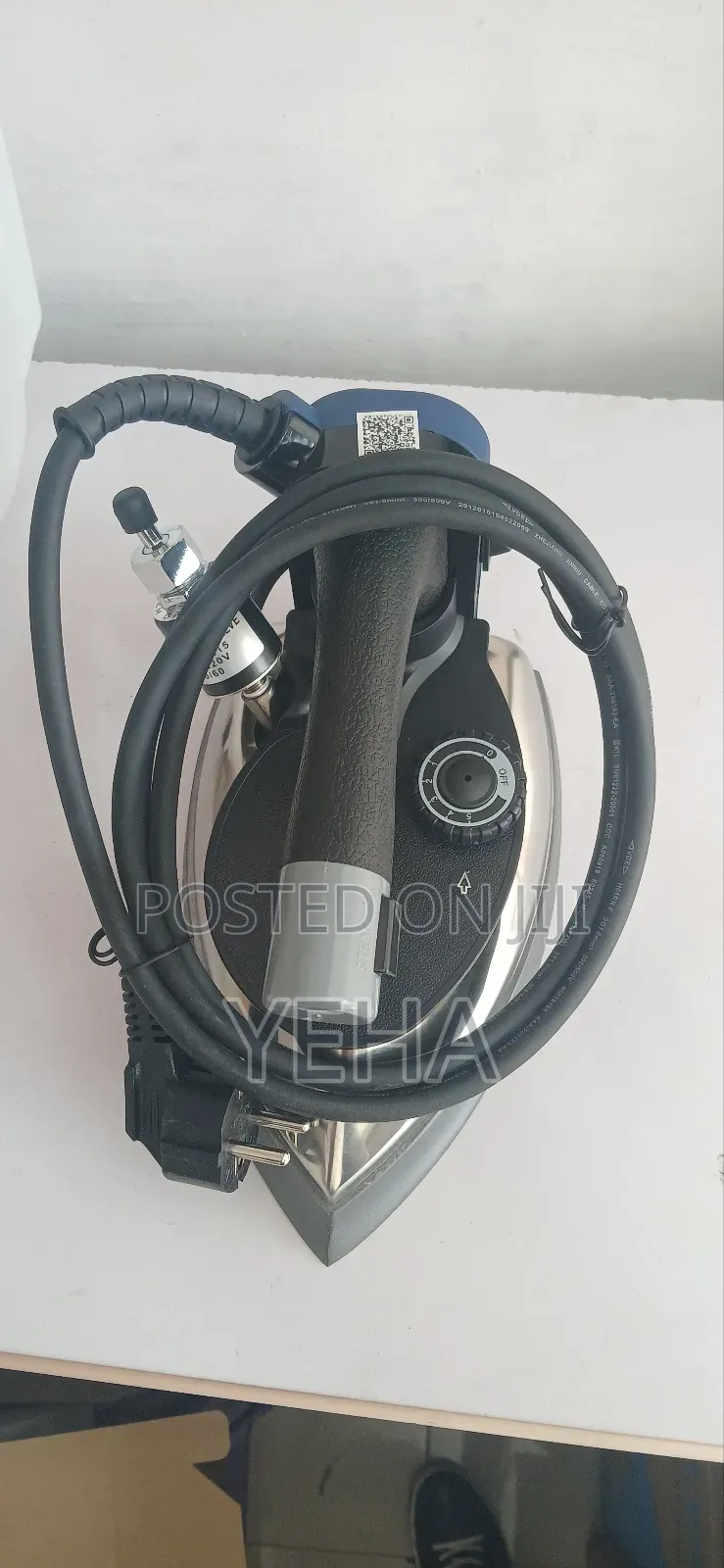 Silver Star Gravity Steam Iron – Es-300l