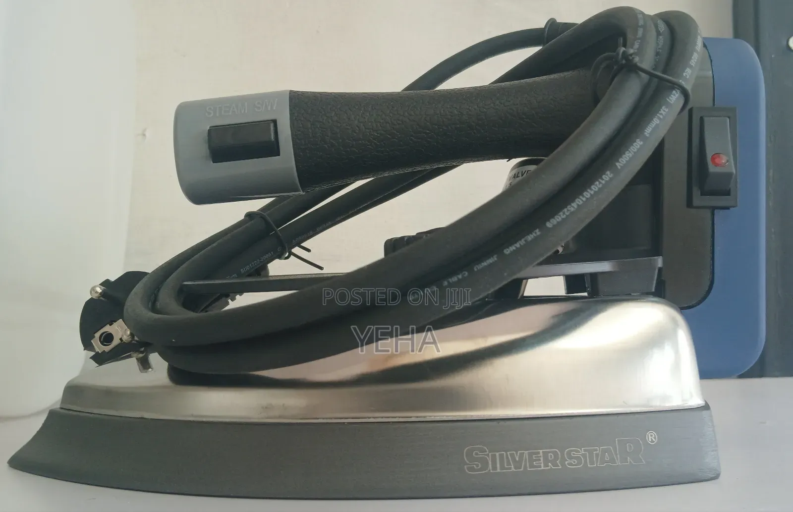 Silver Star Gravity Steam Iron – Es-300l