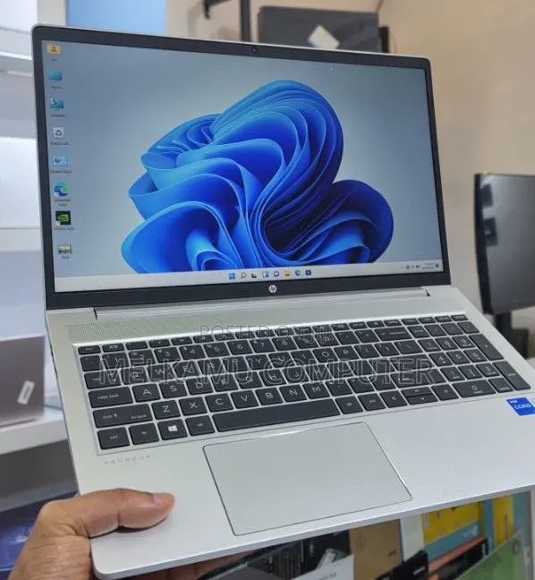 New Laptop HP ProBook 450 G8 16GB Intel Core i7 SSD 512GB