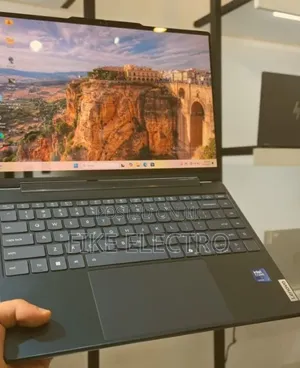 New Laptop Lenovo Yoga 9 16GB Intel Core Ultra 7 SSD 1T