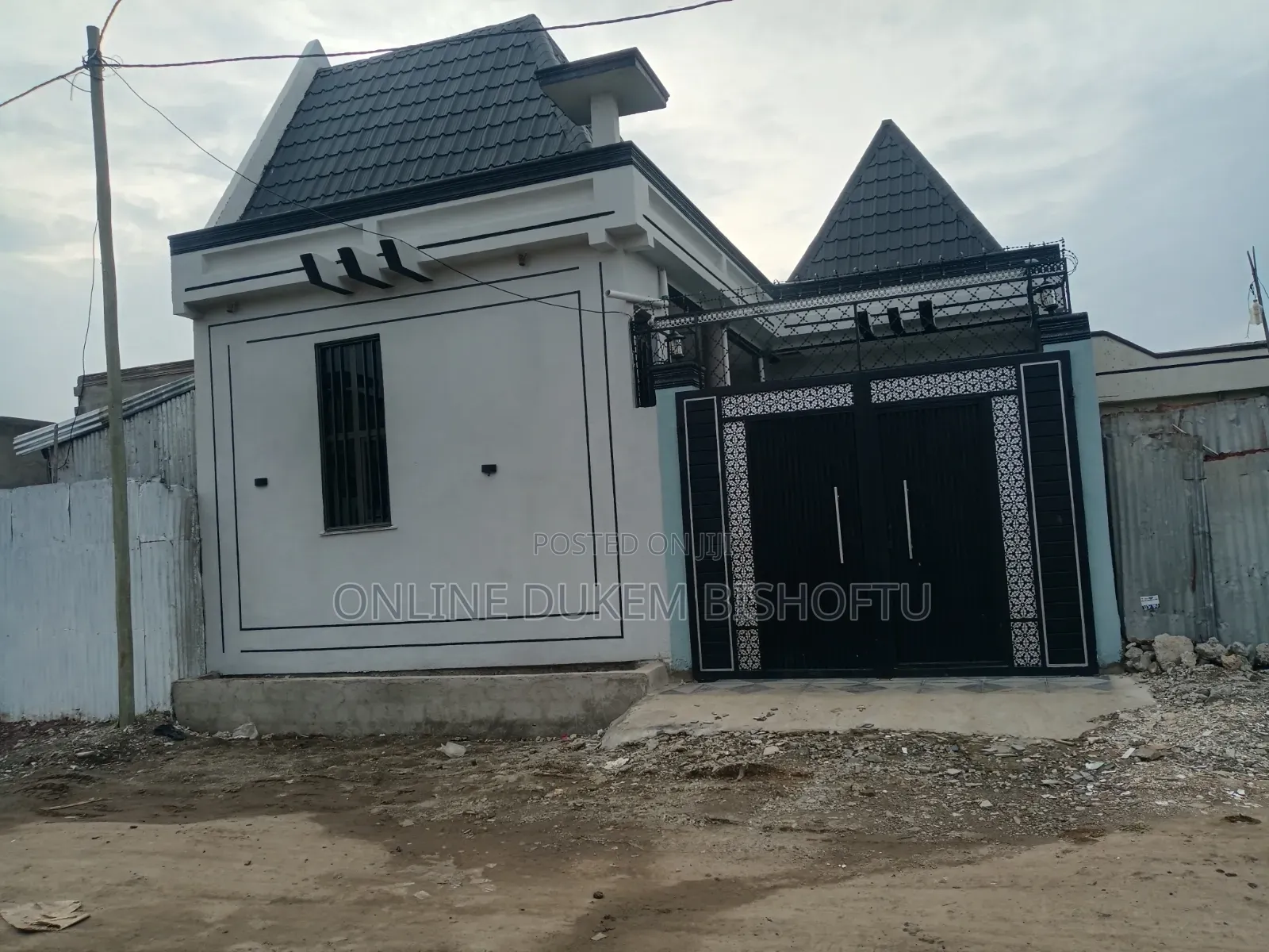 Furnished 7bdrm Villa in Bishoftu Dukem, Oromia-Finfinne for sale