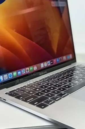 New Laptop Apple MacBook Pro 2017 16GB Intel Core i5 SSD 256GB