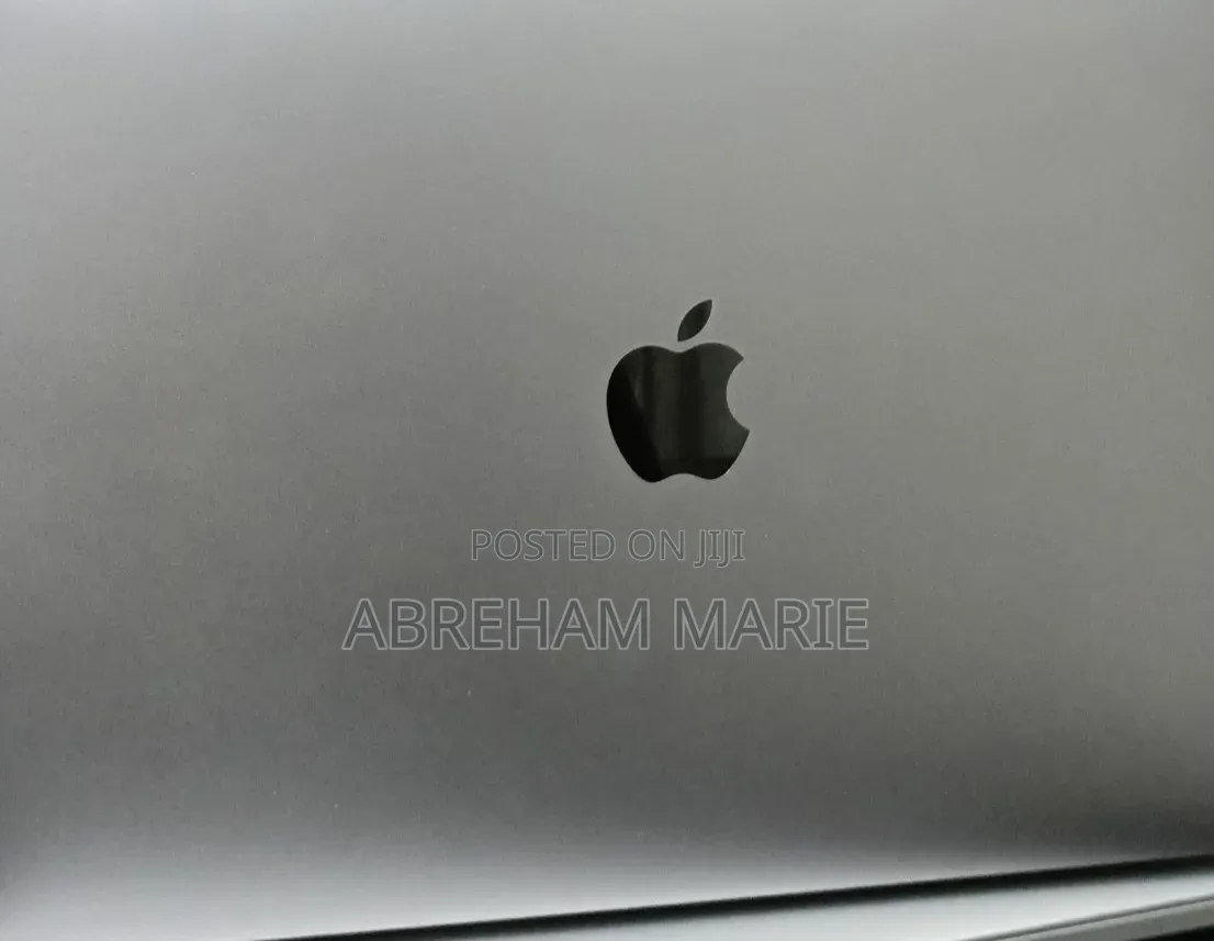 New Laptop Apple MacBook Pro 2017 16GB Intel Core i5 SSD 256GB