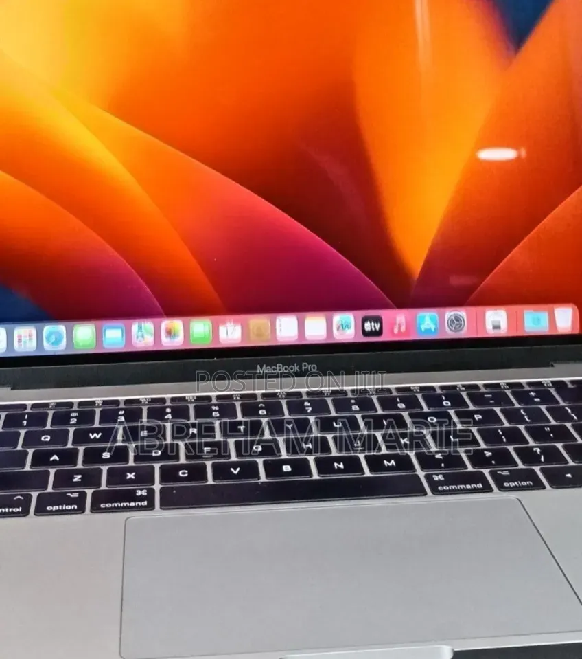New Laptop Apple MacBook Pro 2017 16GB Intel Core i5 SSD 256GB