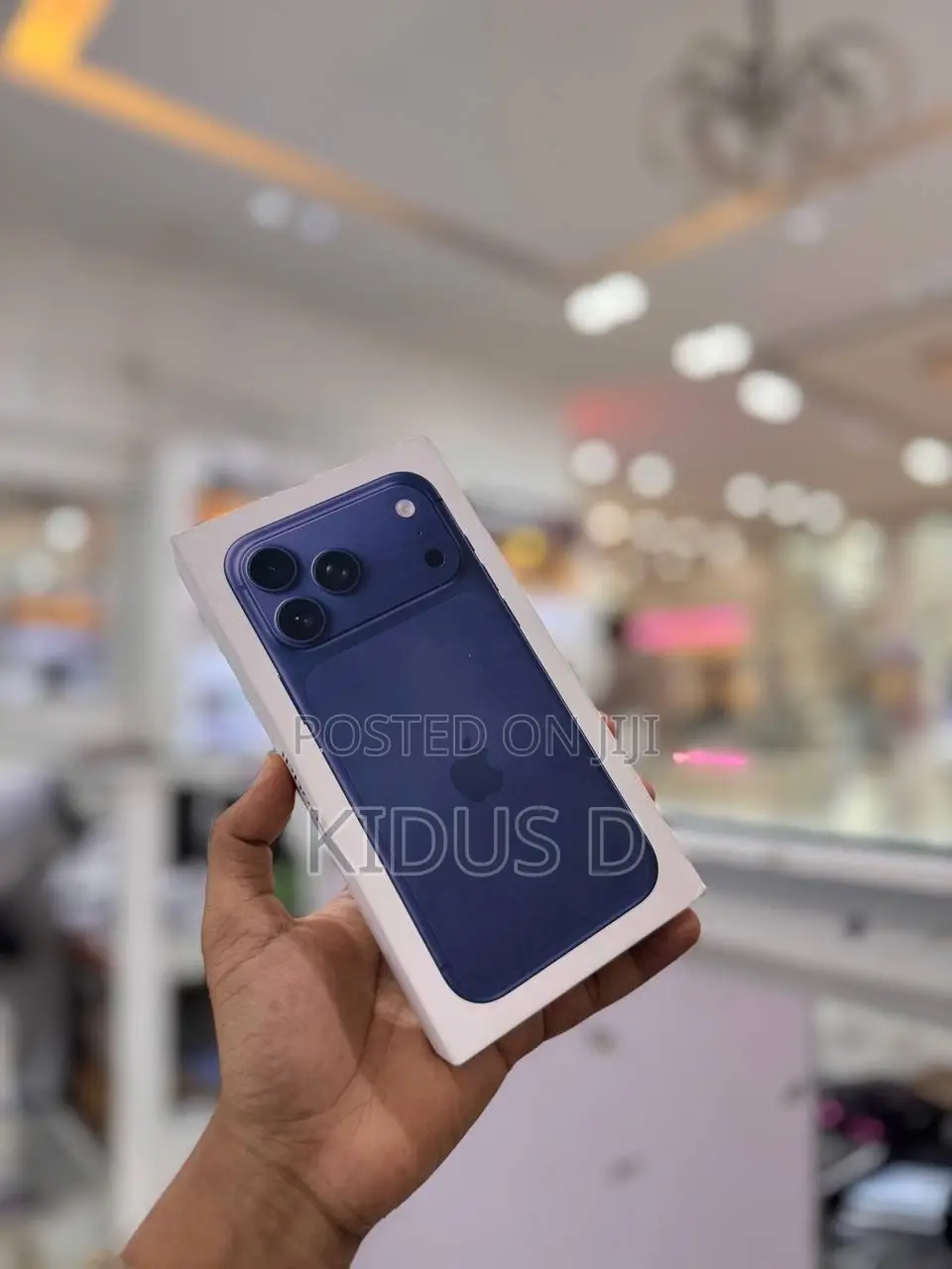 New Apple iPhone 17 Pro Max 256 GB Blue