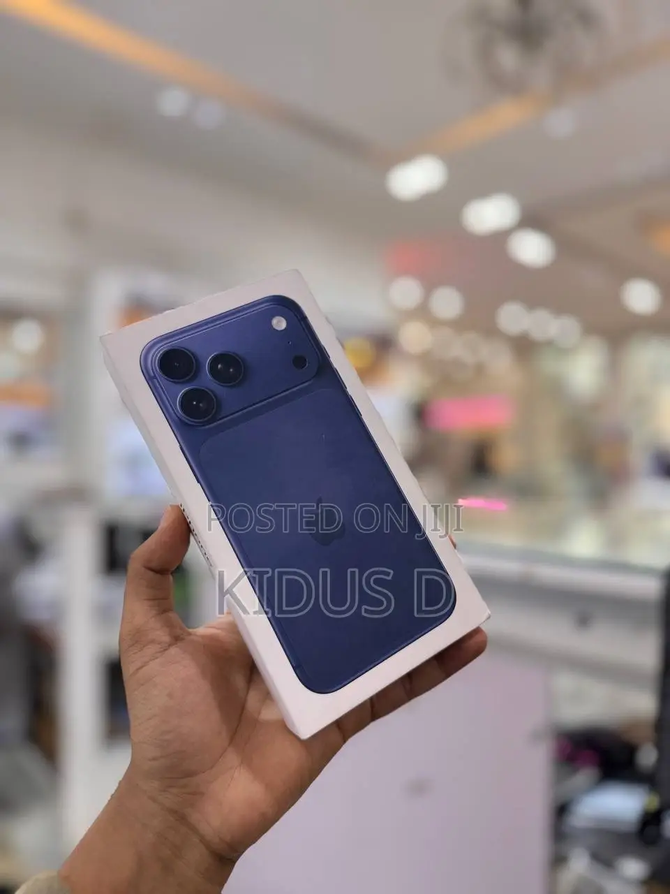 New Apple iPhone 17 Pro Max 256 GB Blue