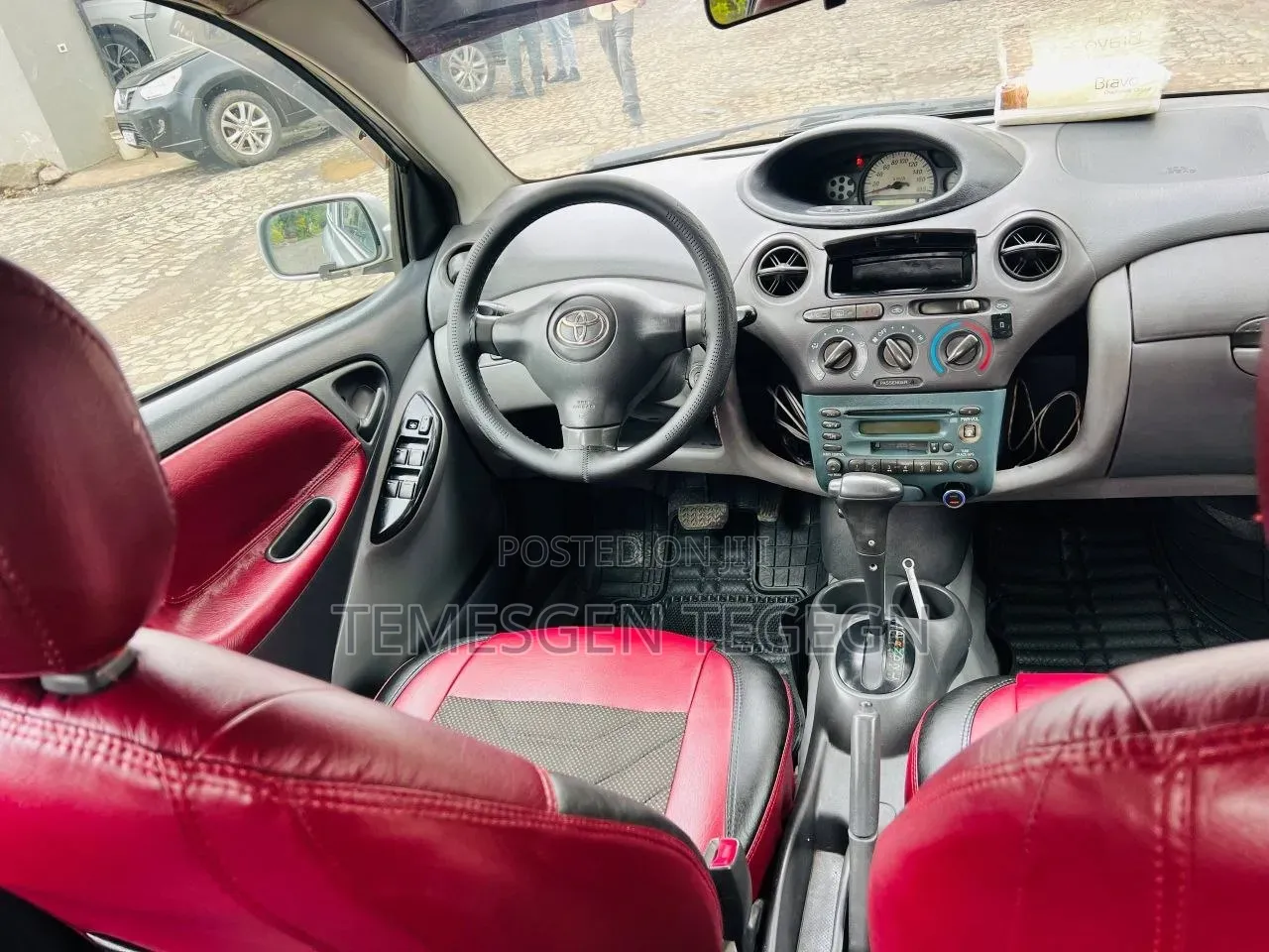 Toyota Vitz 2004 Silver