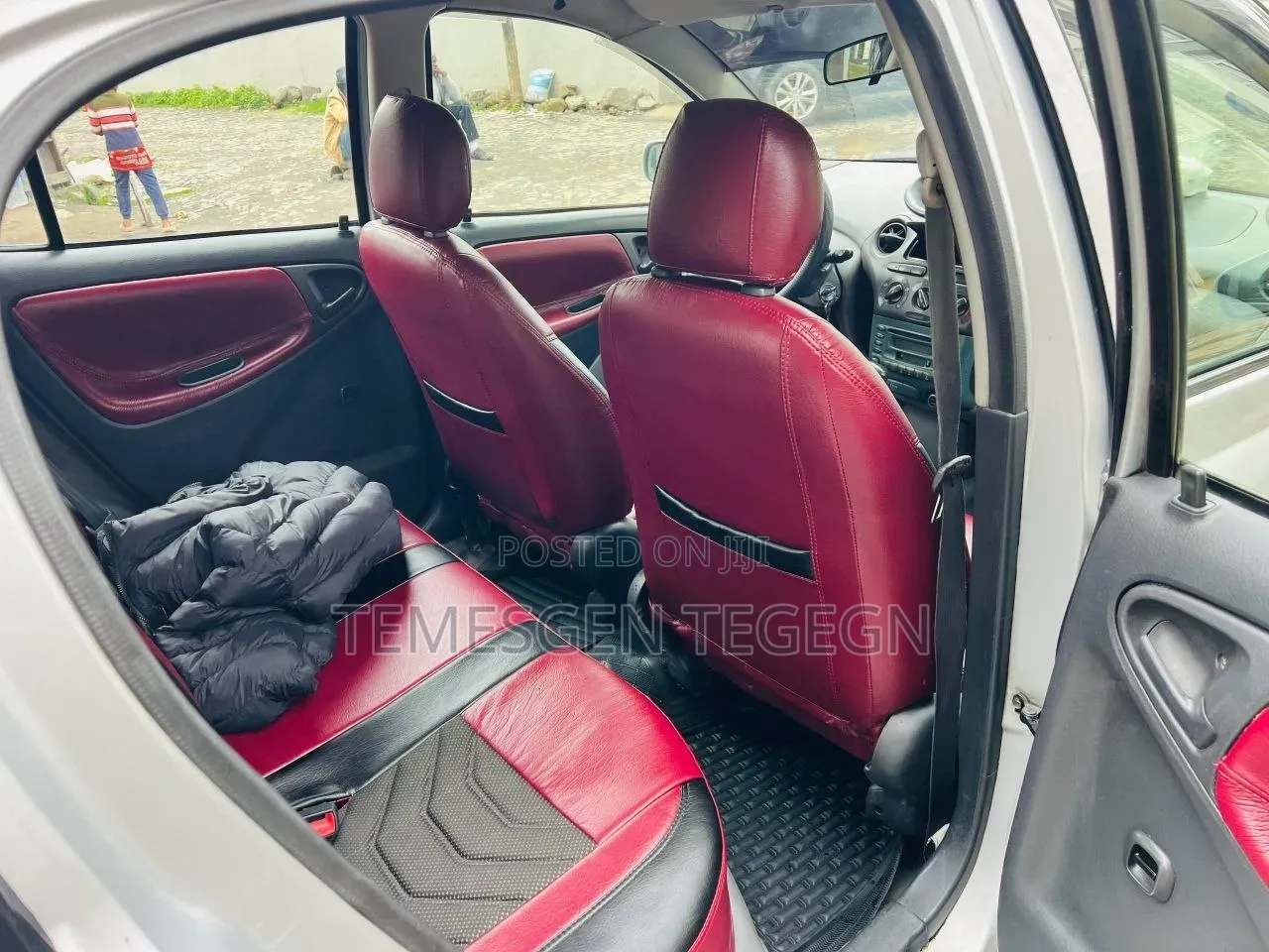 Toyota Vitz 2004 Silver