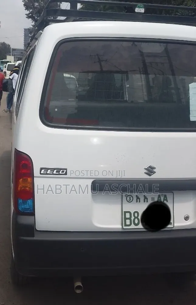 Suzuki Eeco 2024 White