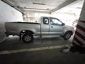 Toyota Hilux 2008 Gold