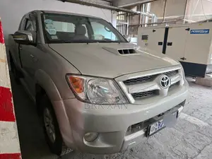 Toyota Hilux 2008 Gold