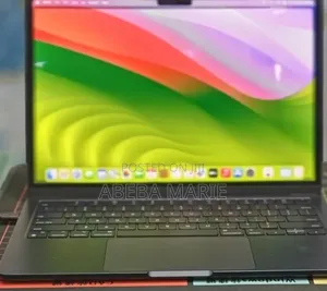 New Laptop Apple MacBook Air 2022 M2 8GB Apple M2 SSD 512GB