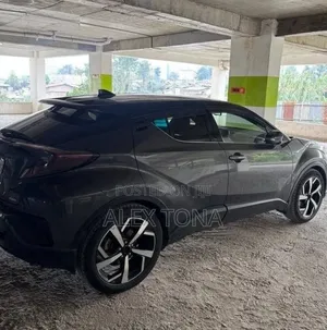 Toyota C-HR 2020 Gray