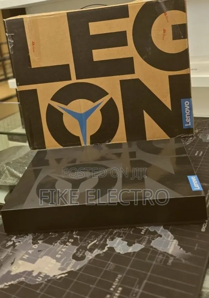 New Laptop Lenovo Legion 9 32GB AMD Ryzen 9 SSD 1T